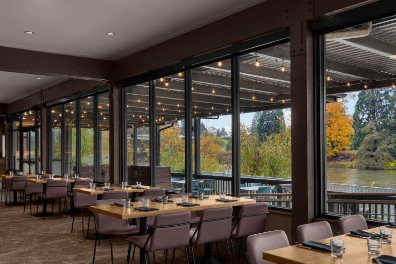 Valley River Inn image