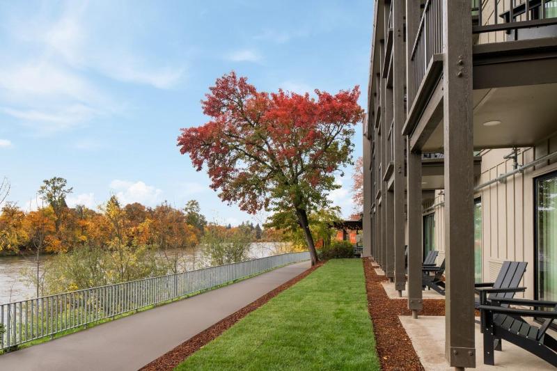 Valley River Inn image