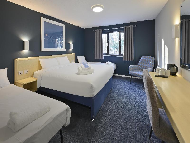 Travelodge Edinburgh Dreghorn image