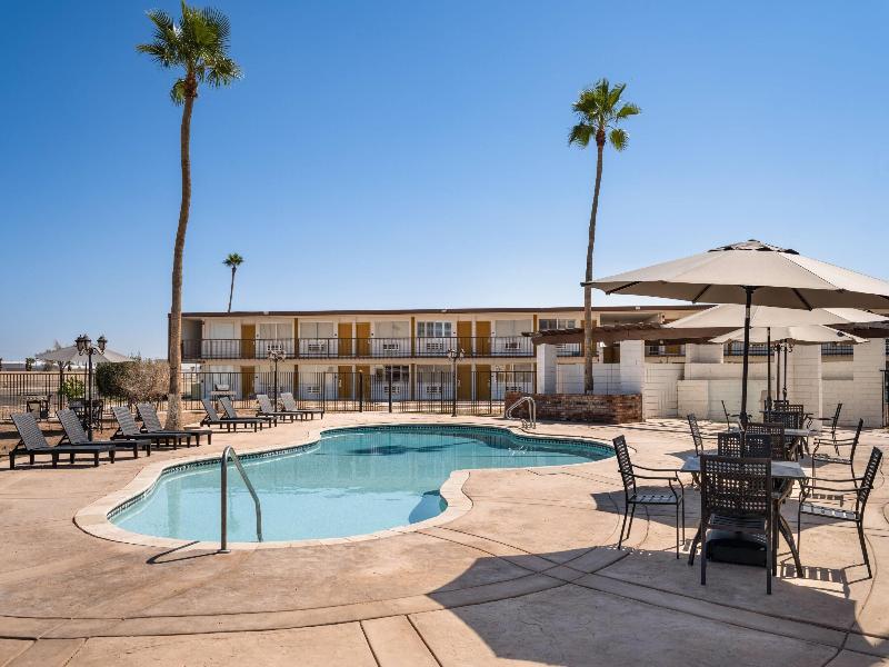 Travelodge by Wyndham Imperial/El Centro image