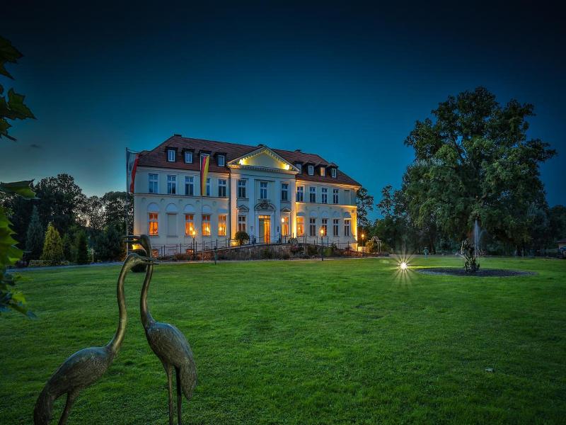 Schloß Schorssow image