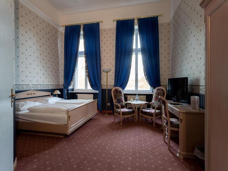 Schloß Schorssow image