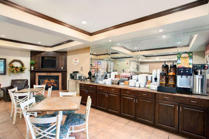 Super 8 by Wyndham Grayville image