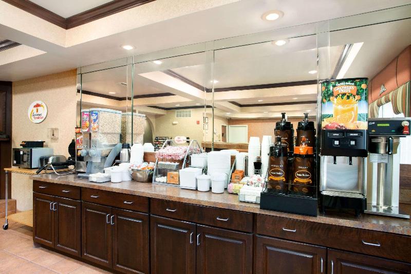 Super 8 by Wyndham Grayville image