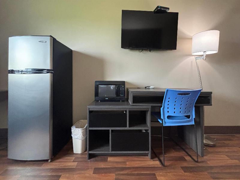 Super 8 by Wyndham Grayville image