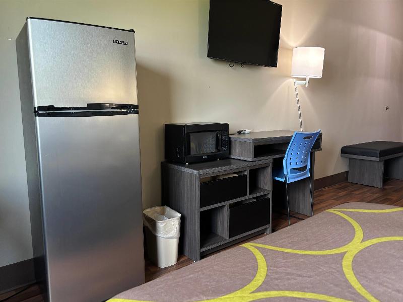 Super 8 by Wyndham Grayville image