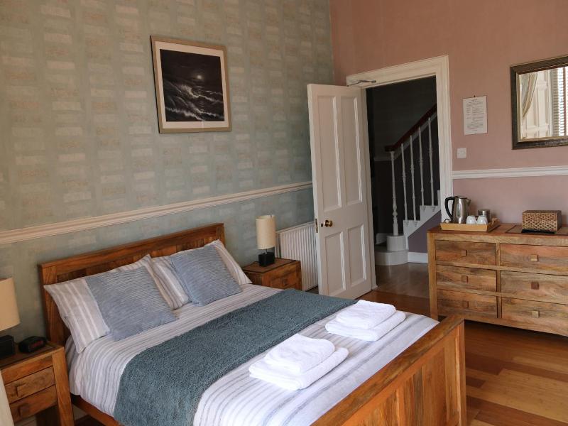 Dalmore Lodge Guest House image