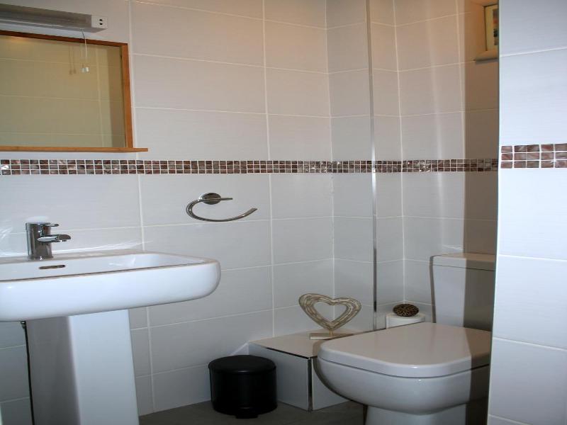 Dalmore Lodge Guest House image