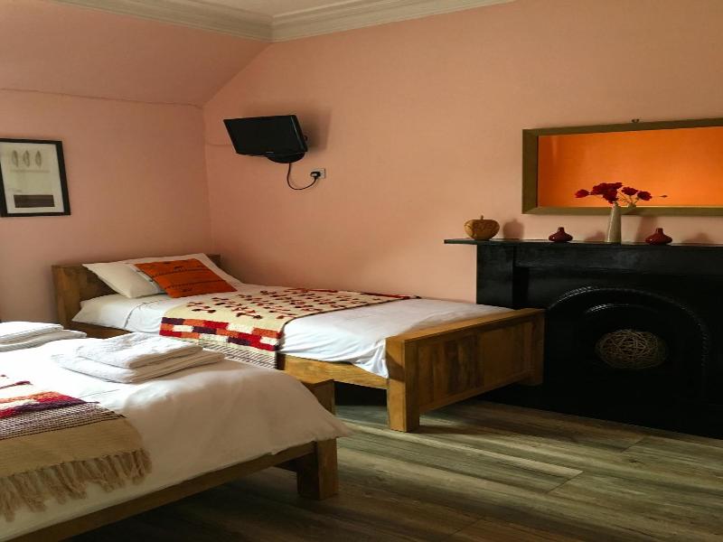 Dalmore Lodge Guest House image