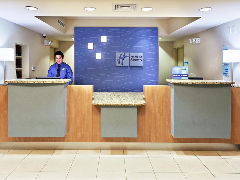 Holiday Inn Express Hotel & Suites El Paso Airport