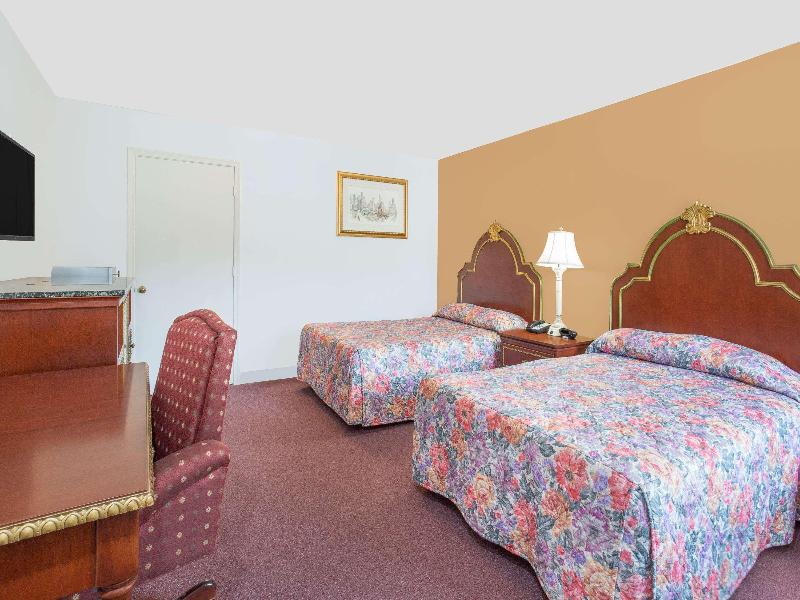 Knights Inn Emporia image