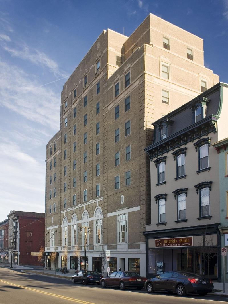 Grand Eastonian Suites Hotel image