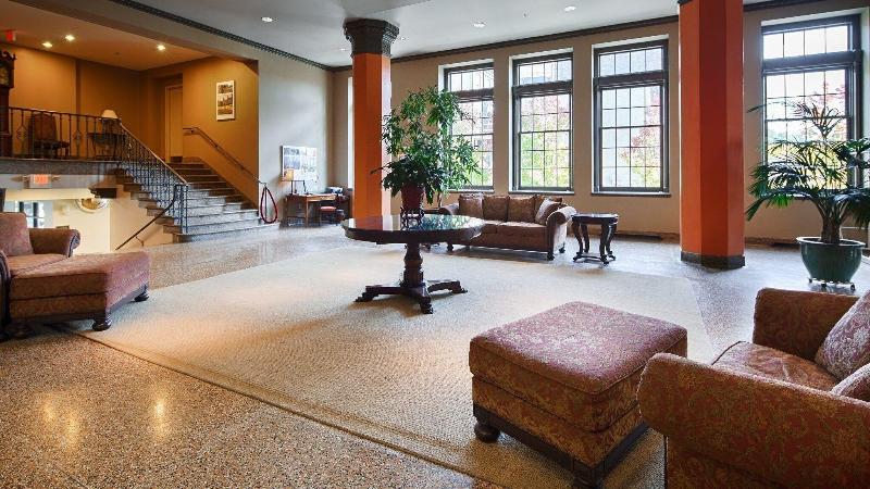 Grand Eastonian Suites Hotel image