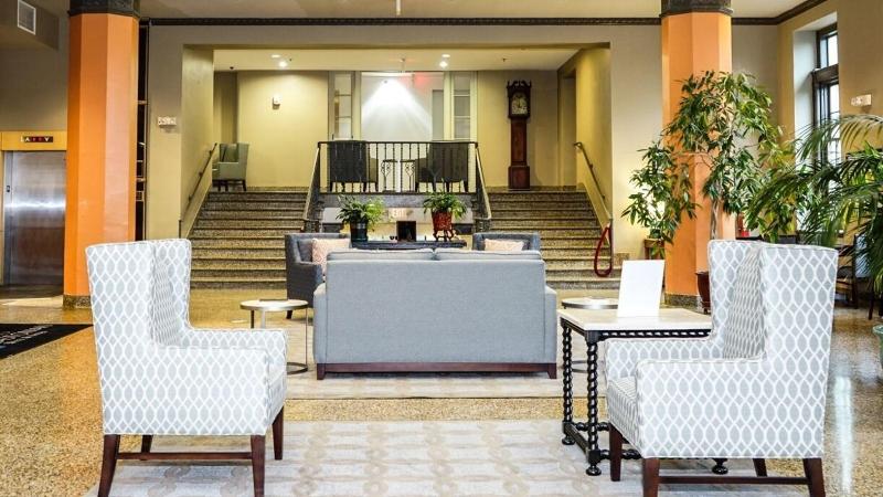Grand Eastonian Suites Hotel image
