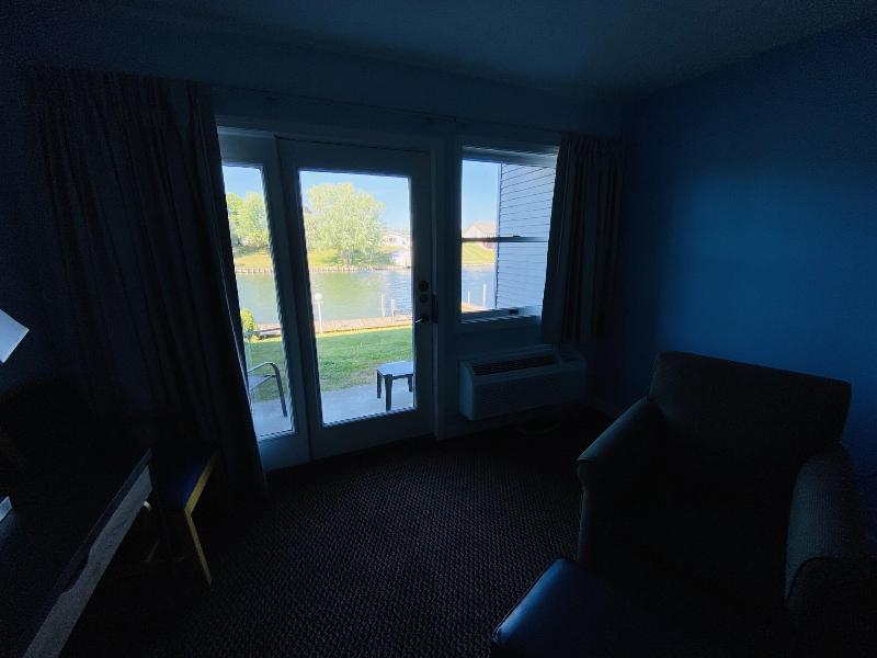Fleetwood Inn Suites image