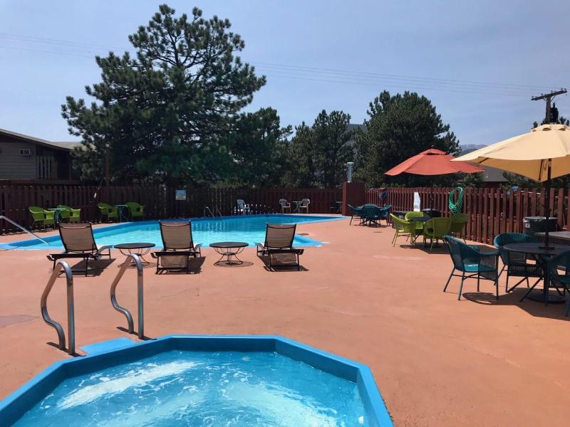 Tyrol Mountain Inn image