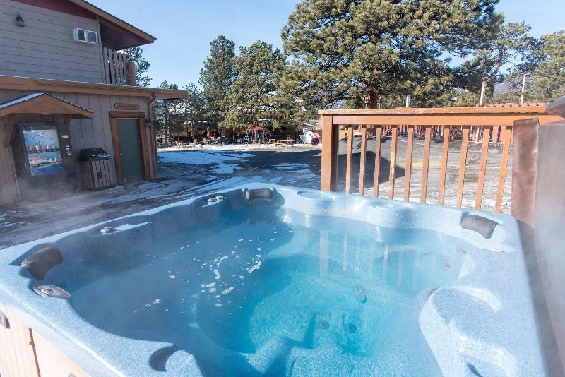 Tyrol Mountain Inn image