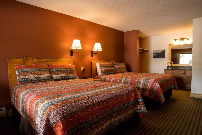 Tyrol Mountain Inn image