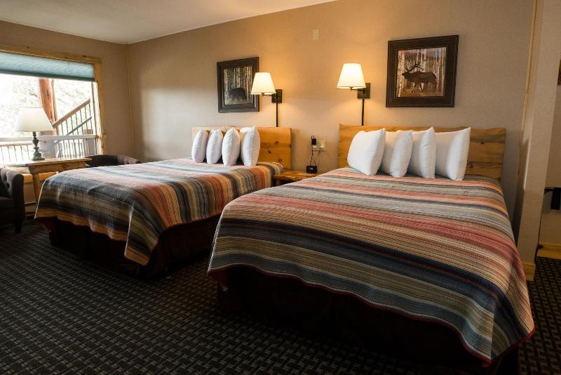 Tyrol Mountain Inn image