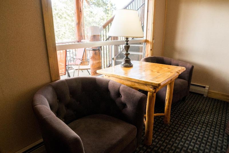 Tyrol Mountain Inn image