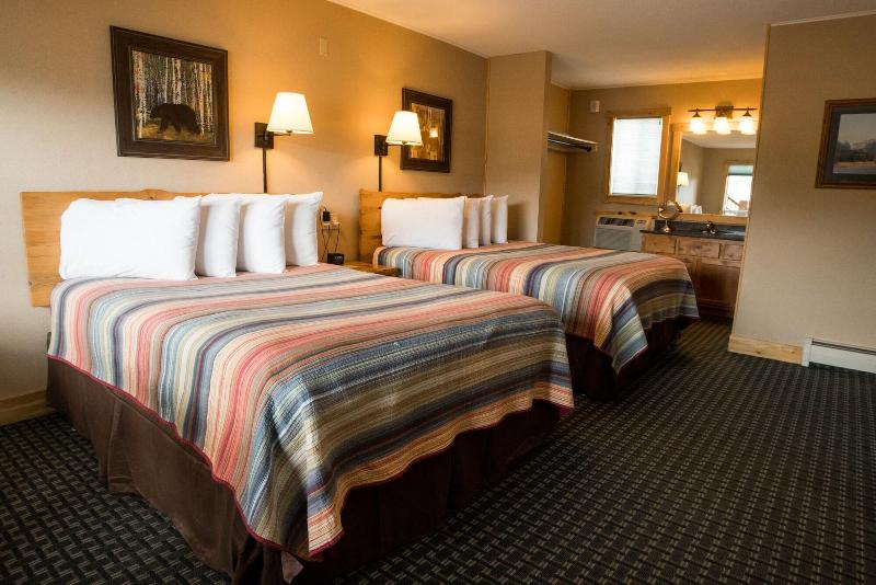 Tyrol Mountain Inn image