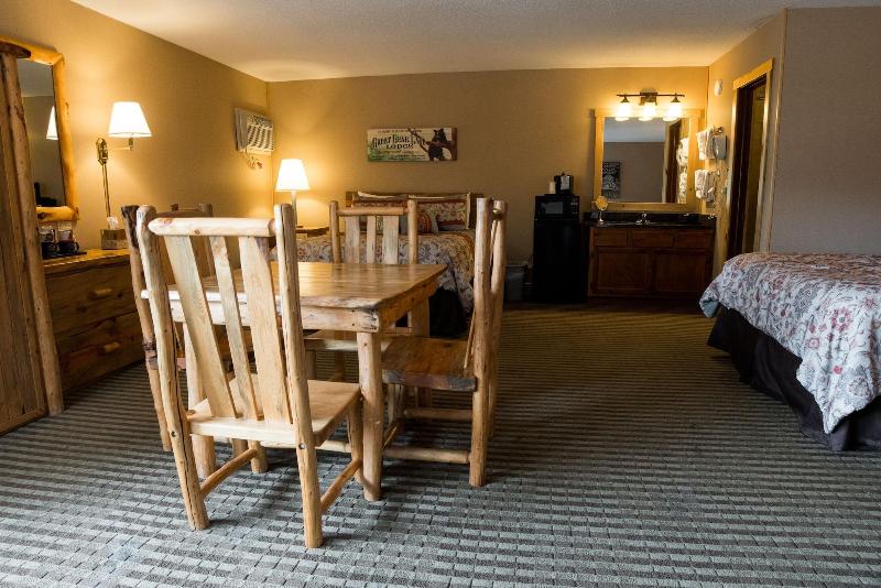 Tyrol Mountain Inn image