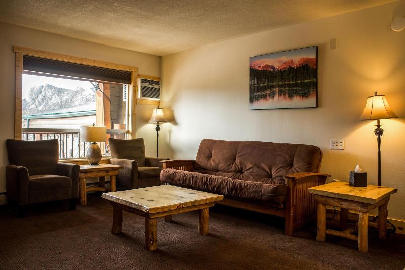 Tyrol Mountain Inn image