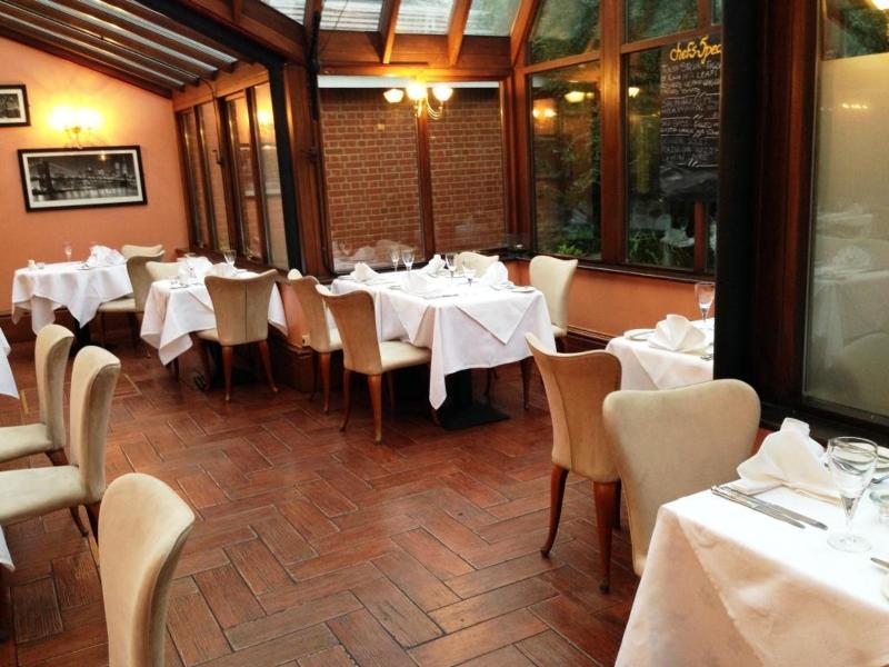 Harefield Manor image