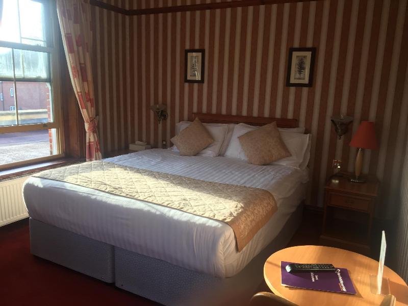 Harefield Manor image