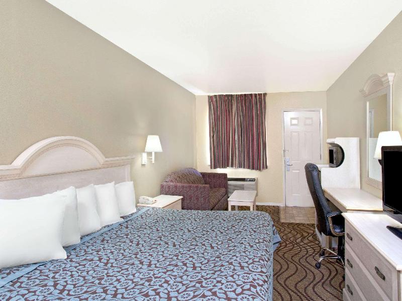 Days Inn by Wyndham Kerrville image