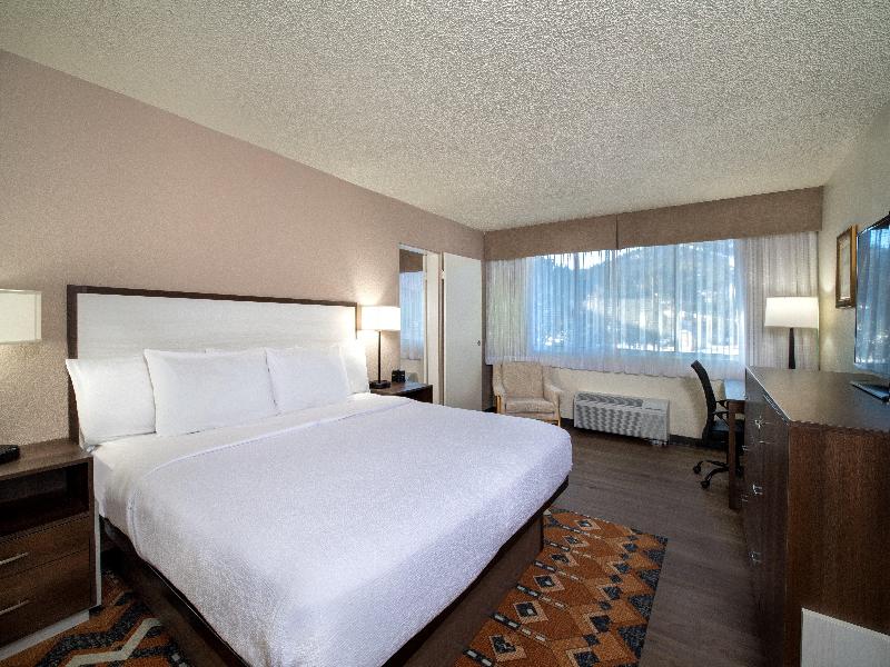 Holiday Inn Estes Park image