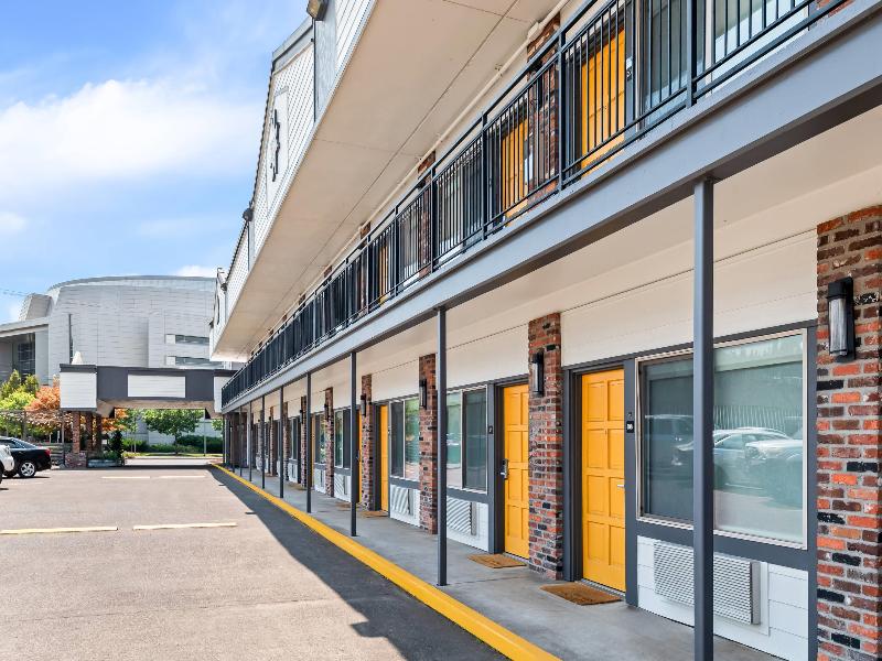 Days Inn by Wyndham Eugene Downtown/University image