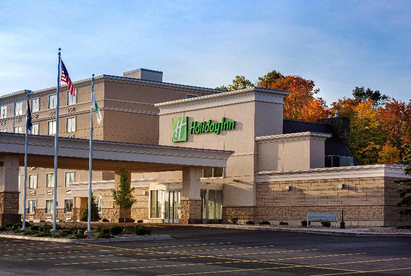 Holiday Inn Marquette image