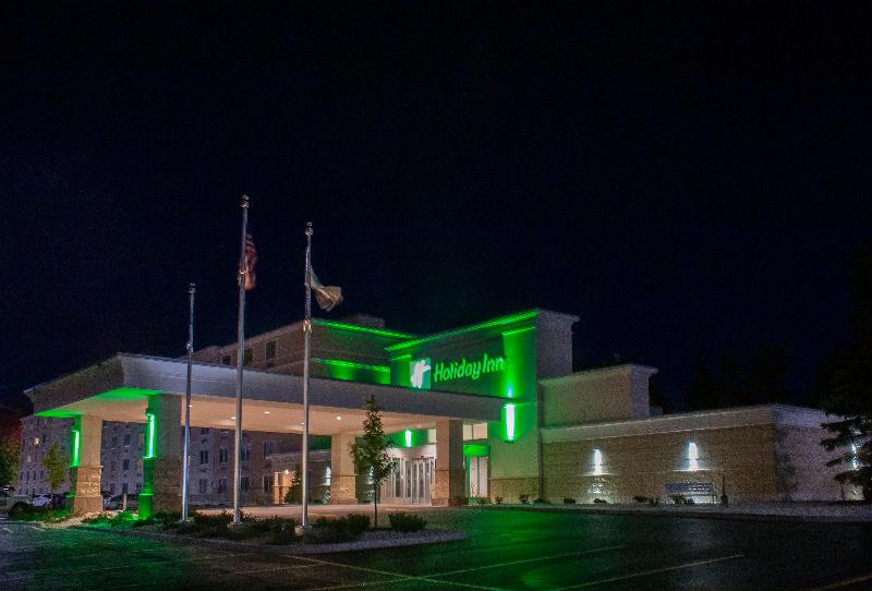 Holiday Inn Marquette image