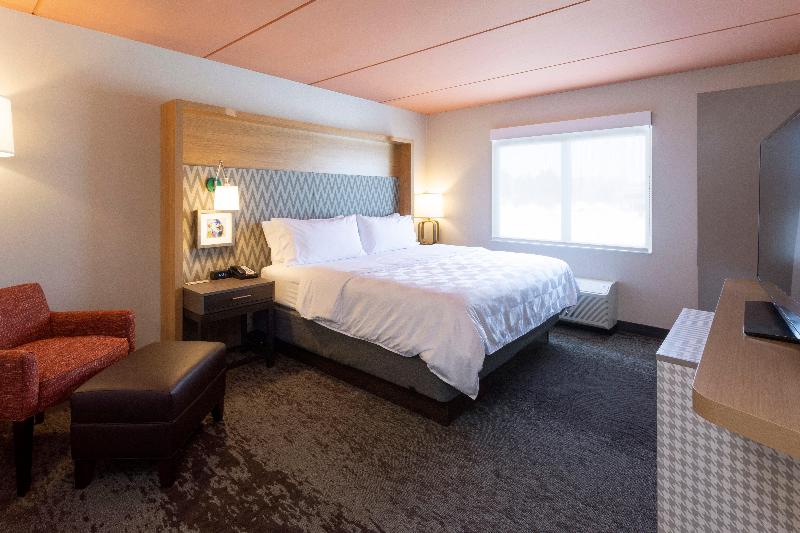 Holiday Inn Marquette image