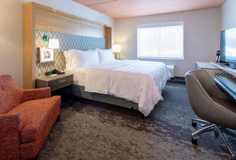 Holiday Inn Marquette image