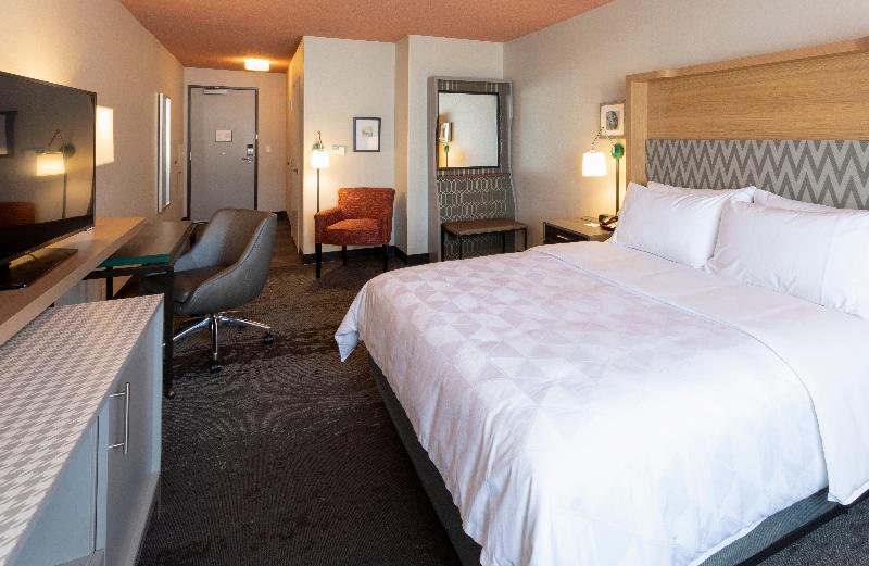 Holiday Inn Marquette image