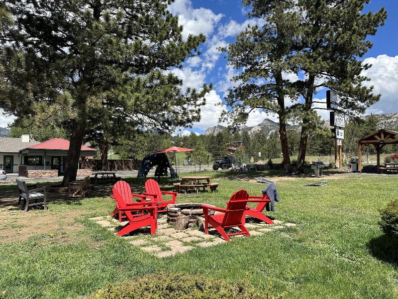 Estes Mountain Lodge