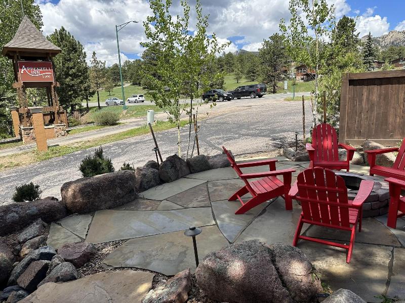 Estes Mountain Lodge