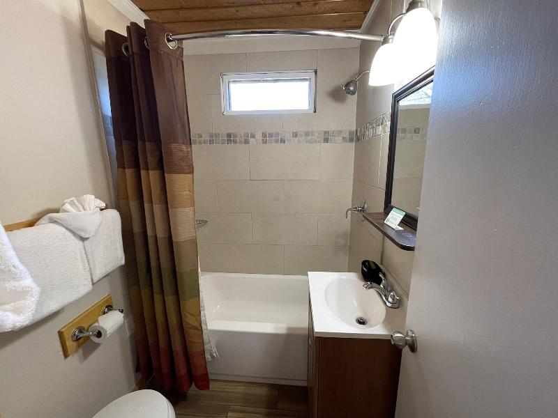 DOUBLE QUEEN SIZE BED