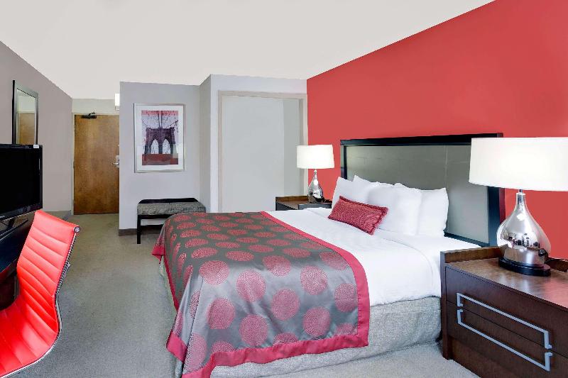 Ramada by Wyndham Marquette image
