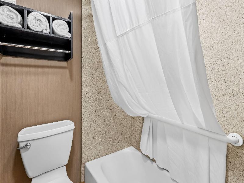 Days Inn by Wyndham Elko image