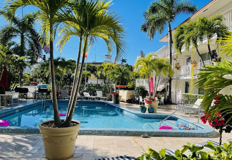Ocean Mile hotel & Suites image