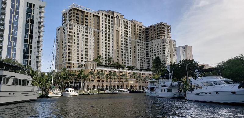 Ocean Mile hotel & Suites image