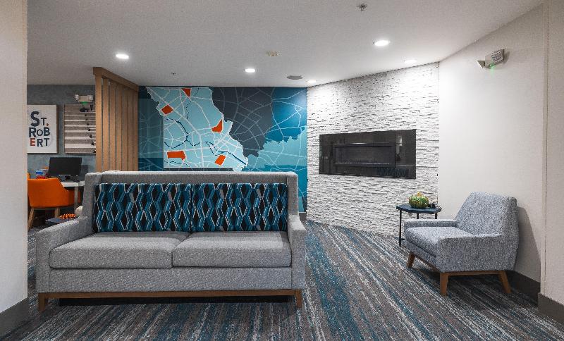 Holiday Inn Express Saint Robert - Leonard Wood image