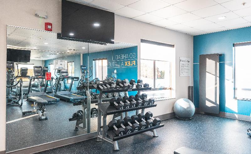 Holiday Inn Express Saint Robert - Leonard Wood image