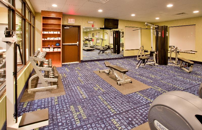 Holiday Inn Express Saint Robert - Leonard Wood image