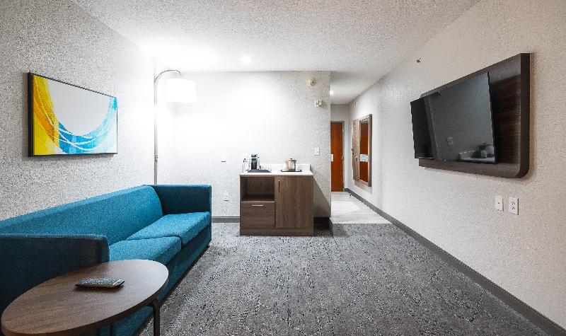 Holiday Inn Express Saint Robert - Leonard Wood image