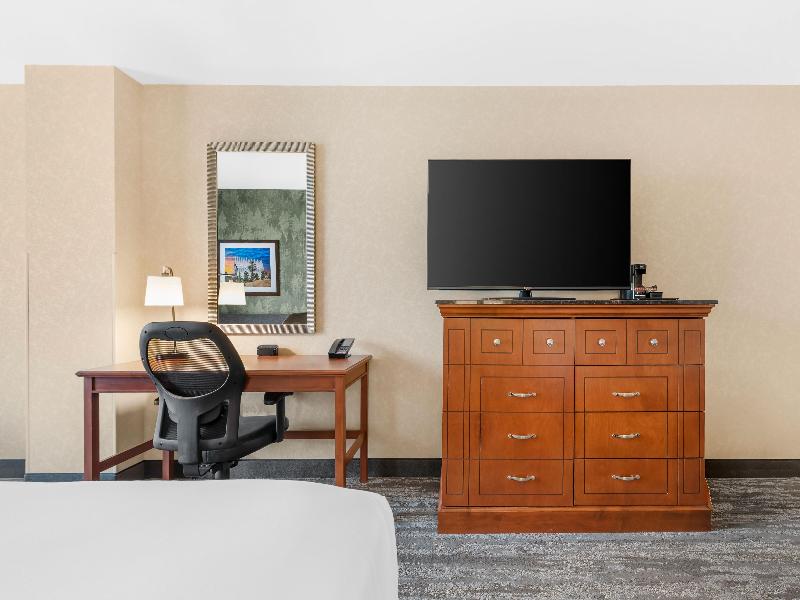 DOUBLE Accessible KING SIZE BED