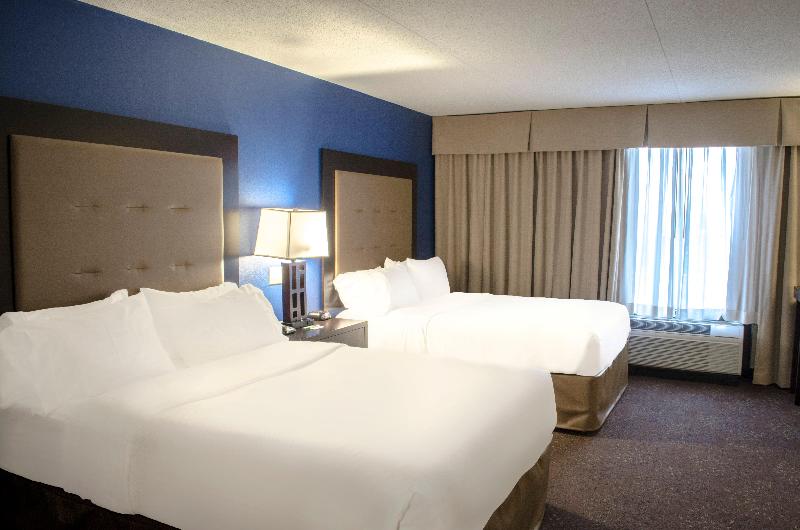 Holiday Inn Fargo photo 19